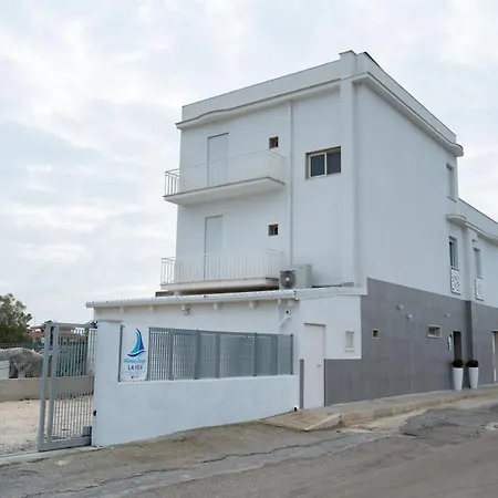 Design La Vela فندق مبيت وإفطار