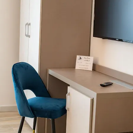 Design La Vela فندق مبيت وإفطار