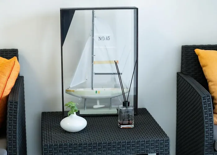 Design La Vela Nocleg ze śniadaniem 3*